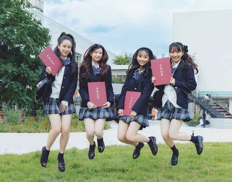 卒業式ジャンプ