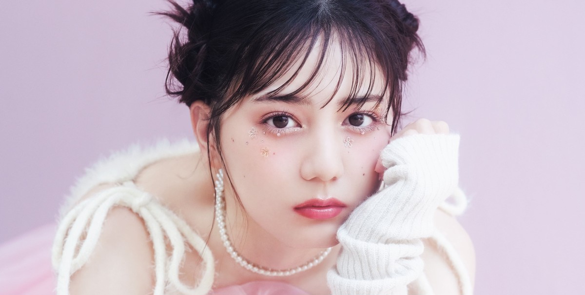 Amazon.co.jp: 【小坂菜緒】 公式生写真 日向坂46 1st シングル