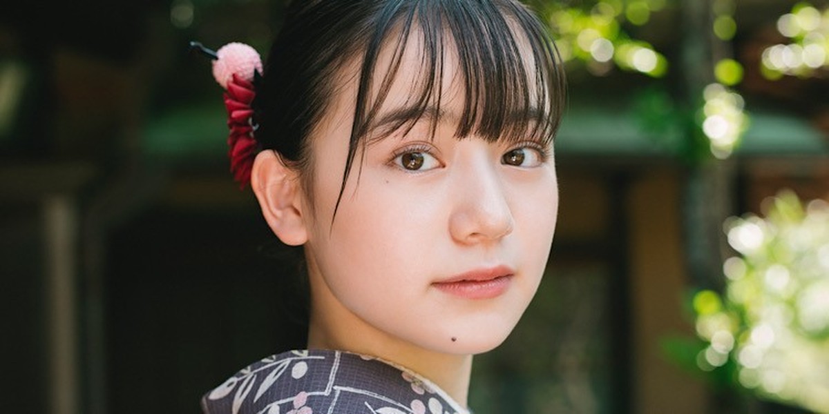 瀬戸琴楓 直筆サイン入り カタログ 19c39545-2dda-4a7d-a79b-