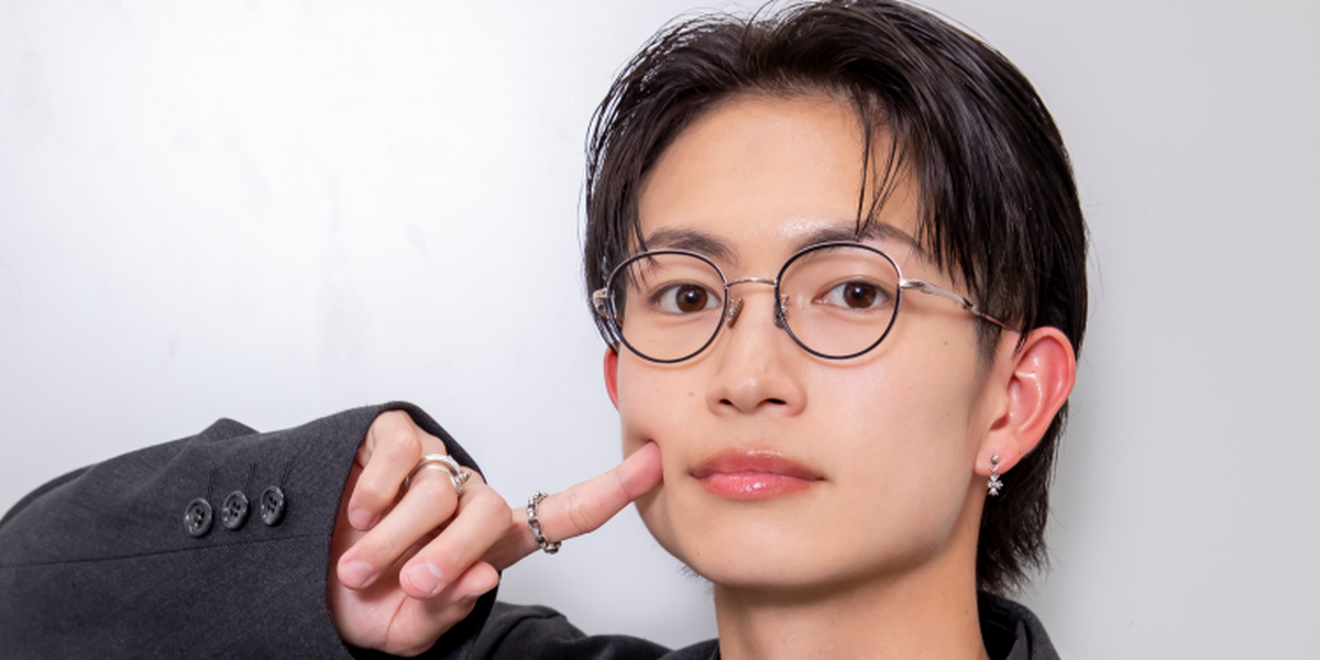 チェキプレあり】綱啓永くんの前髪パッツン黒髪メガネ姿は必見！天才