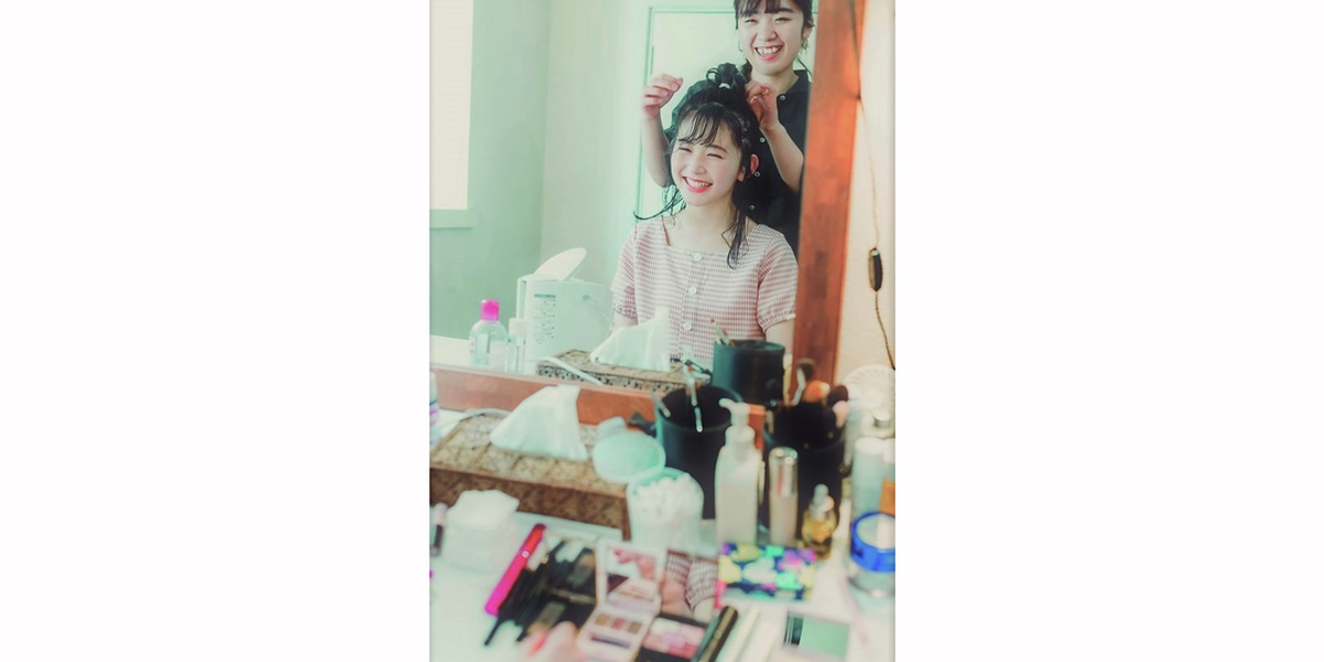 撮影中にりんくまが熱心に見ているもの。それは…⁉ | Seventeen-Web