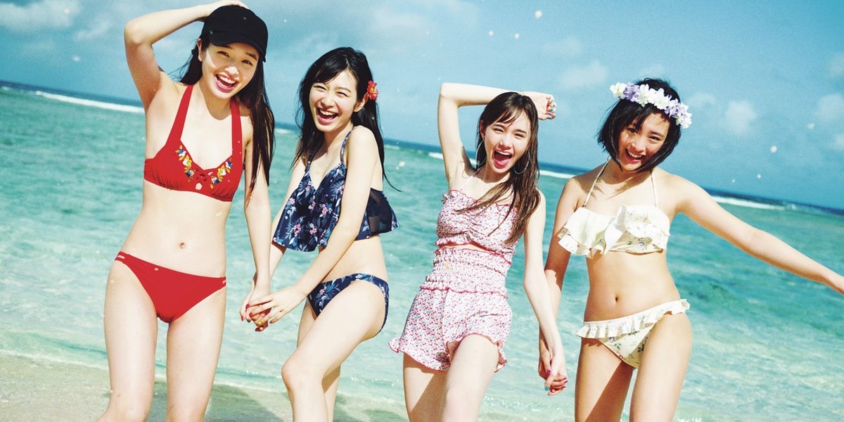 トールペイント　琉球絣を着た女(岬に立ち叶わぬ恋に別れを告げる琉球美人) 花恋、真悠、夏美、彩in GUAM!!!! 4人の仲良すぎなオフショを特別公開