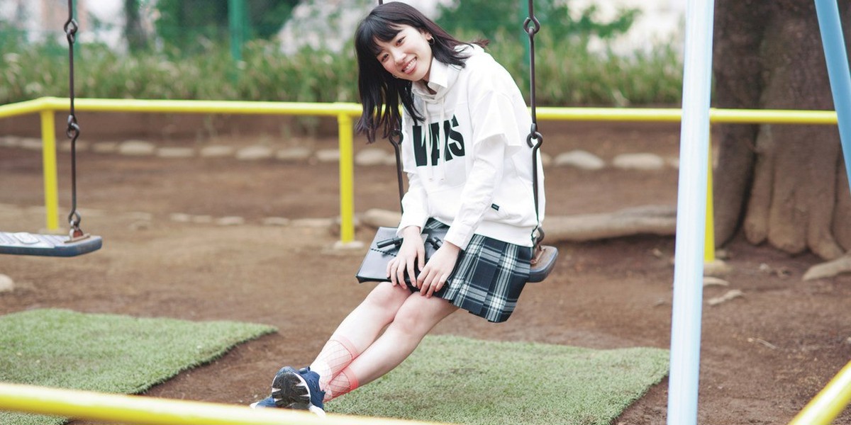 ◆美品◆　TOGA PULLA 　アシンメトリー　プリーツスカート　永野芽郁着用 MESH PRINT PLEATS SKIRT – TOGA ONLINE STORE