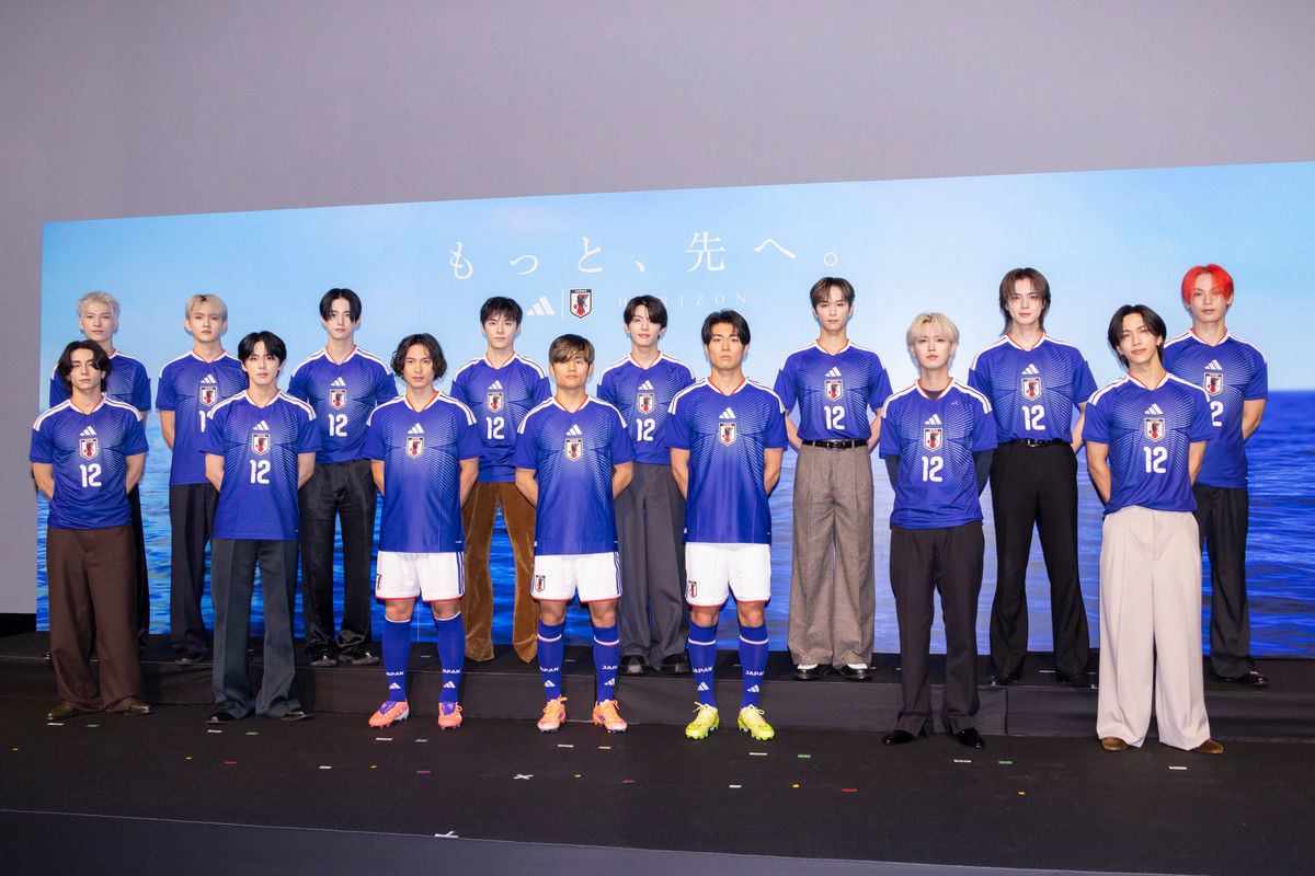 日本代表★レジェンド★11個 サッカー日本代表 2026」キャンペーンの会見に久保建英選手、南野拓実