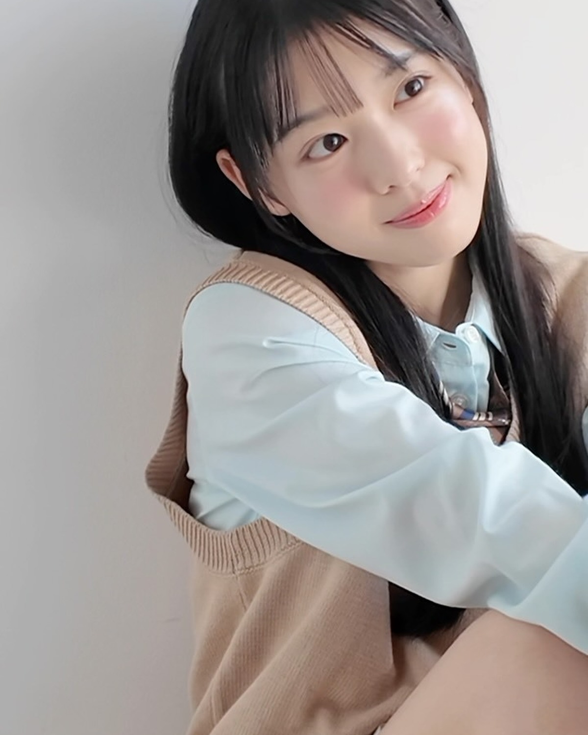 これぞ憧れの美少女✨ ちゅるちゅるなお肌もサラツヤなヘアも100点満点の愛嬌も全部もちあわせてるみんみ👼🏻🪽笑顔がきゅんすぎ🤦🏻‍♀️💘💘⊹₊⟡⋆˚⊹—————————⊹₊⟡⋆˚⊹STモデルのオフショ