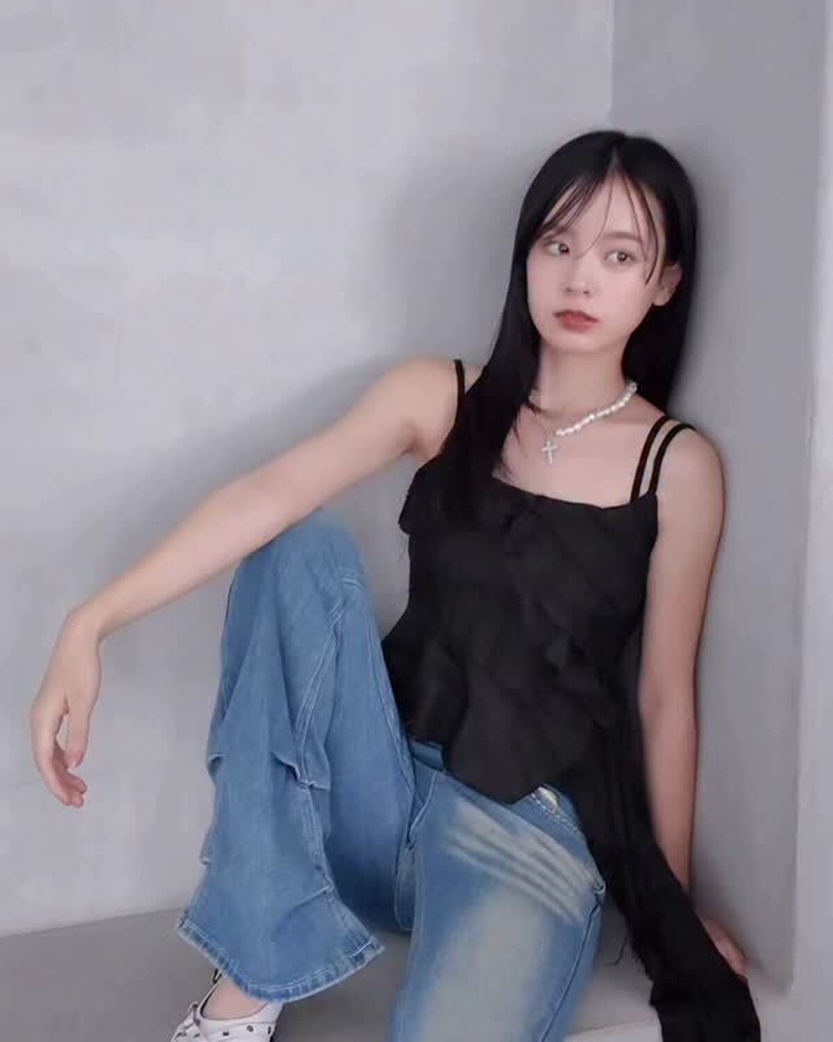 夏私服もブラックベースでギャルみトレンドな舞羽🖤🪽ポージングもどんどん引き出しが多くなってきたよ💯✨クールな表情にキュン💘#Seventeen #セブンティーン #ST夏号 #雑誌 #ファッション雑誌
