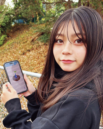 【稲光亜依】ピクミンのゲームをずーっと続けてるよ♡