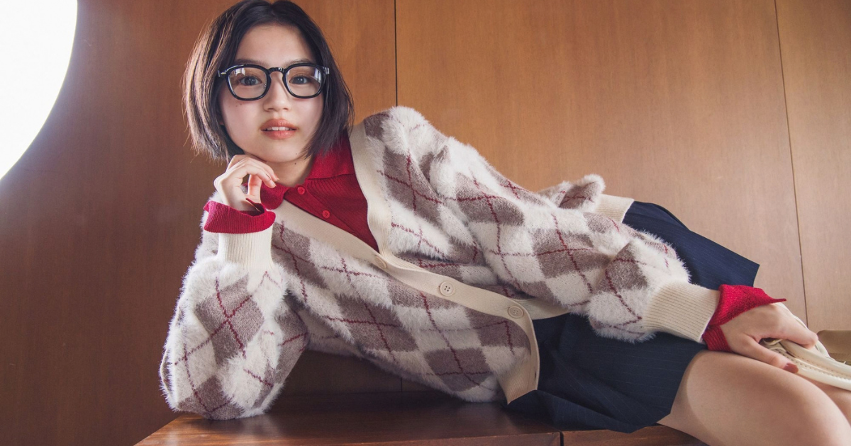 佐々木満音はシックな秋色トーンできれいめカジュアルを欲張る！【妹モの大人化コーデ計画】
