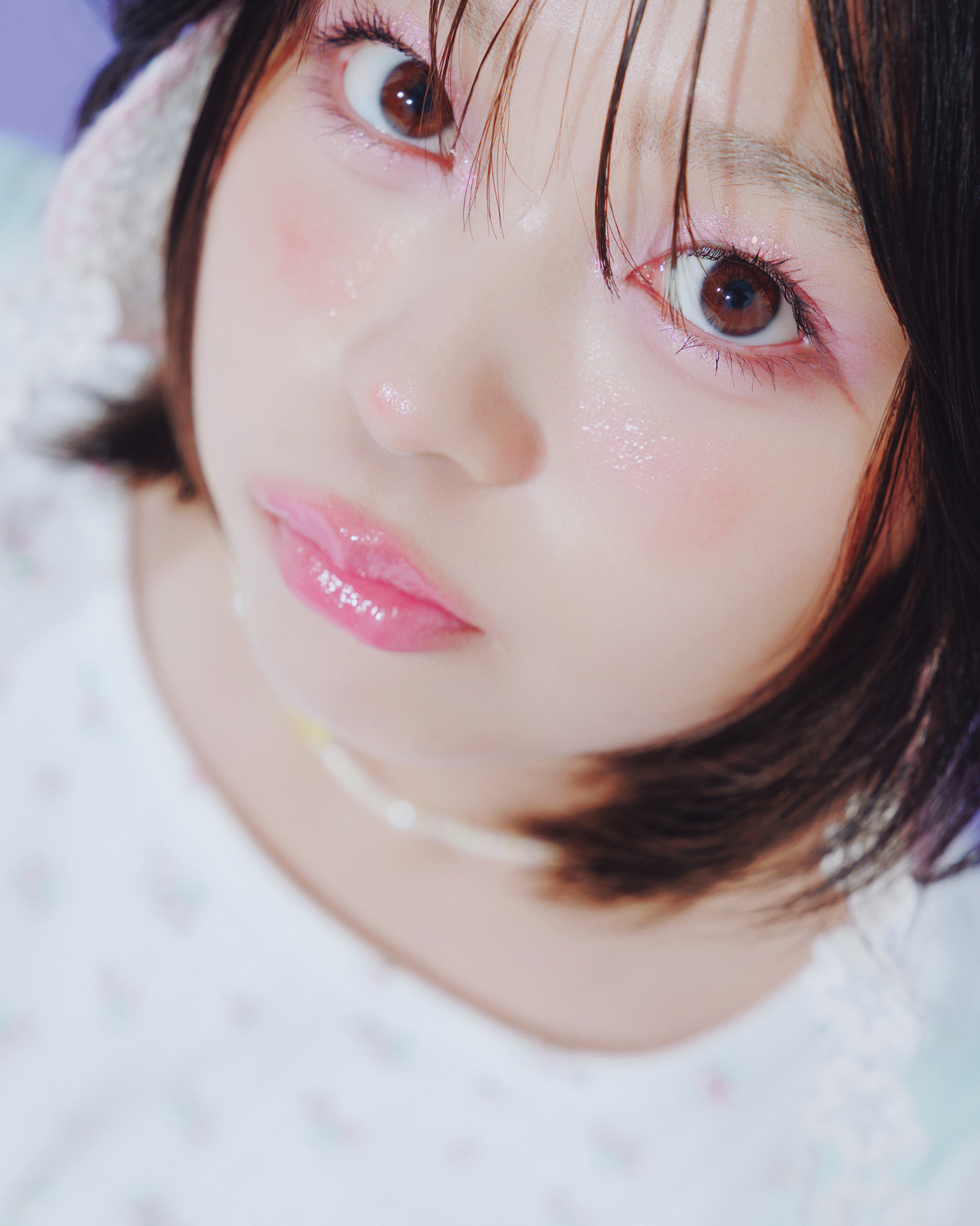 稲光亜依のメロいバブみフェイスにきゅん♡ツヤキラなピンクメイク【JK大好きコスメで4大トレンドメイク】