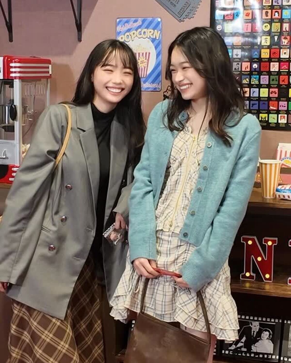 るいれい👯🤎🤍秋服をクールに可愛く着こなし👗秋号誌面では映画好きな2人のトークがたっぷり見れるよ📖🎬#Seventeen #セブンティーン #Seventeen秋号 #ST秋号 #STモデル #可愛い