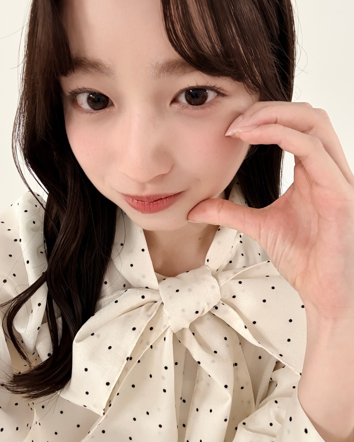 杏也菜の超ドアップセルフィー🤳💓可愛すぎでしょ🤦🏻‍♀️ 春号のモデルプロフページのオフショでした🌼#葛西杏也菜 #今日好き #Seventeenモデル #スターダスト #可愛い女の子