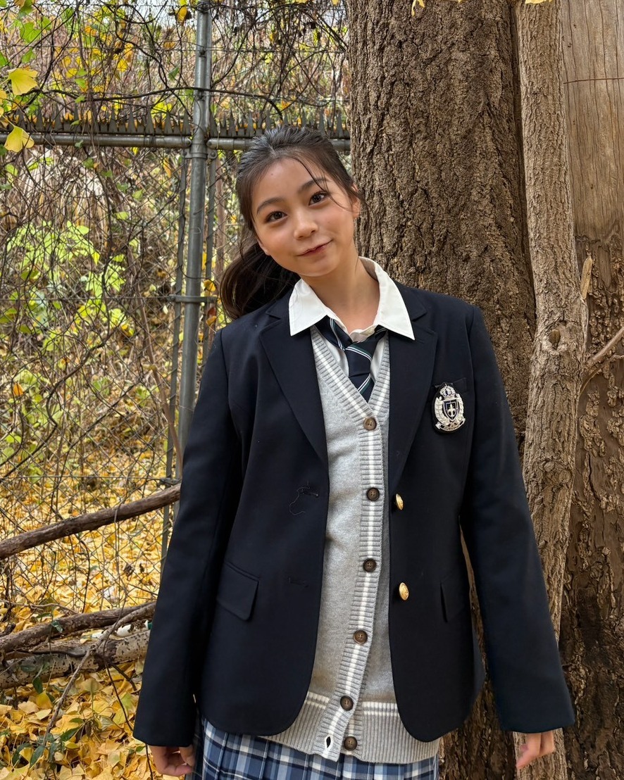 【稲光亜依】春号オフショット