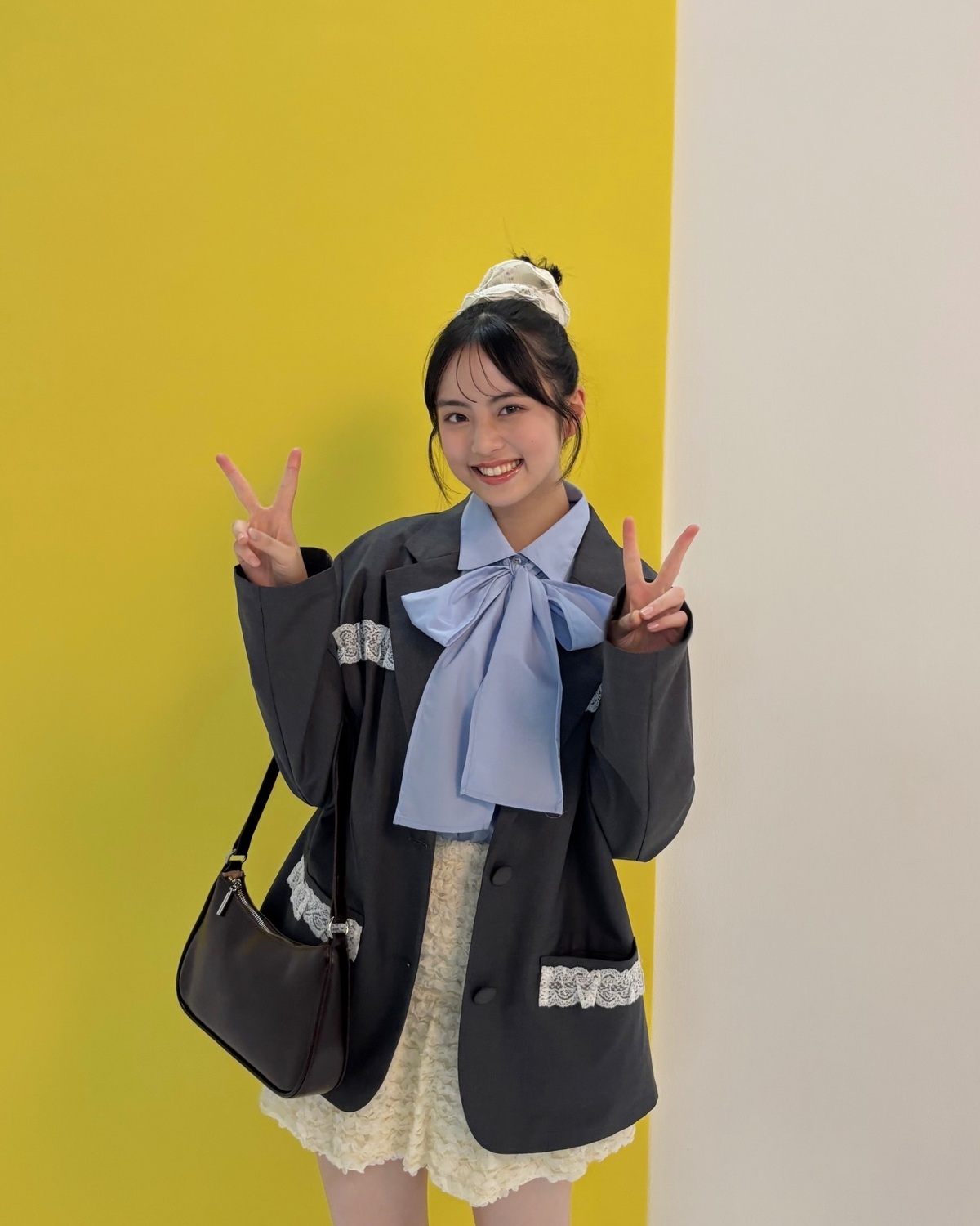 にこにこ優名👼🏻💛SNSオリジナルのジャケット着回し企画のオフショット📸いろんな系統のコーデに挑戦してるからまだ見てないコは見てね🤍#竹下優名 #Seventeen #Seventeenモデル #春コ