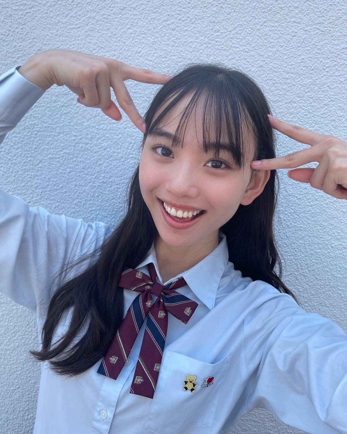 れいにゃん🐈からの…れいくま🐻🤎他にもポーズある？とお願いしたらくまポーズをしてくれたよ🥺🫶🏻 どっちも可愛すぎ！！#Seventeen #セブンティーン #Seventeen秋号 #ST秋号 #ST