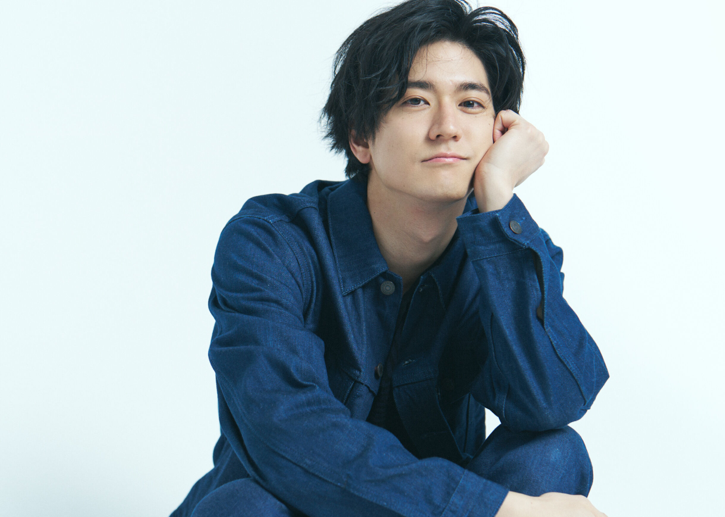 中島裕翔さんの1st写真集『Hue I am』が8月6日に発売!