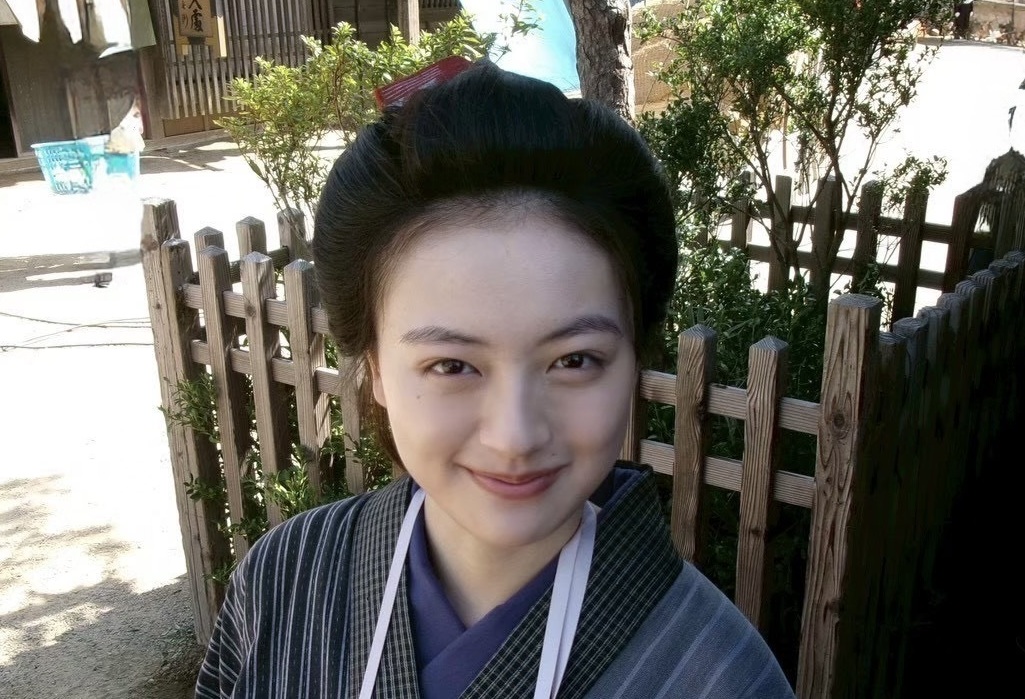 【上坂樹里】風。