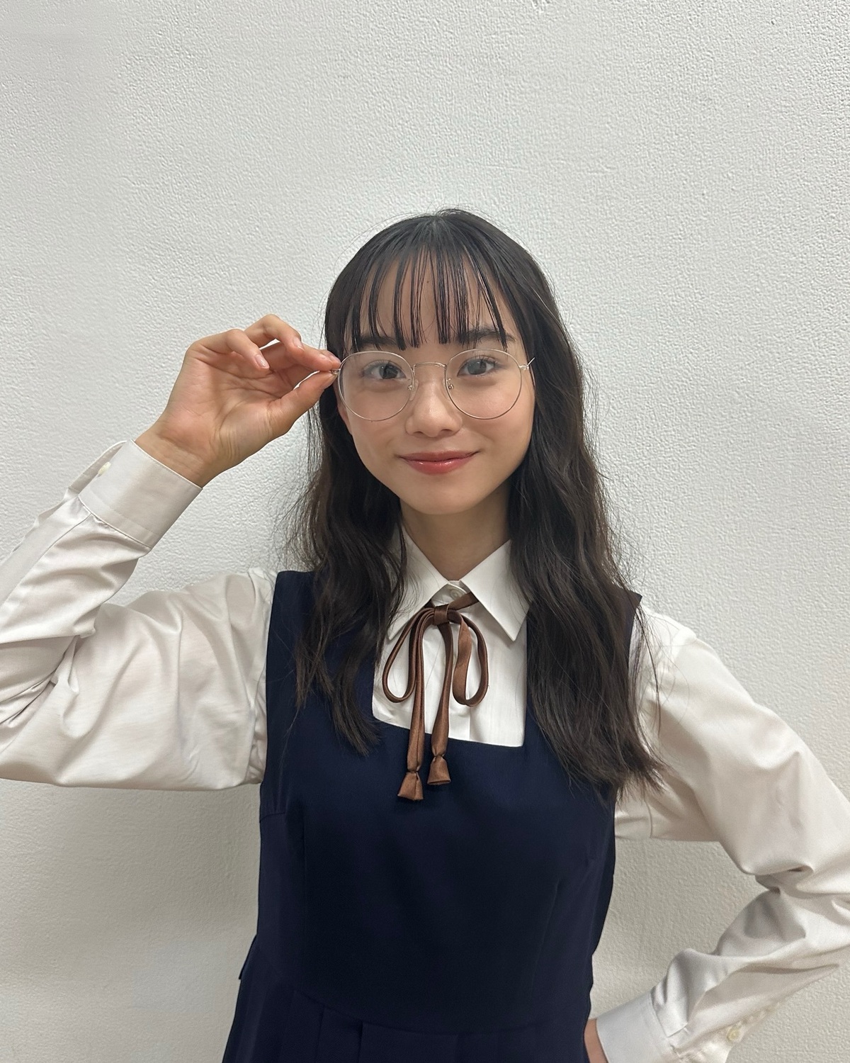 めがねれいちゃん🥸💙前に投稿した動画が大好評だったから写真バージョンも📸秋号でも色んなれいちゃんが見れちゃうよ🤭💕発売は9/16(火)📖来週です！お楽しみに✨#Seventeen #セブンティーン #