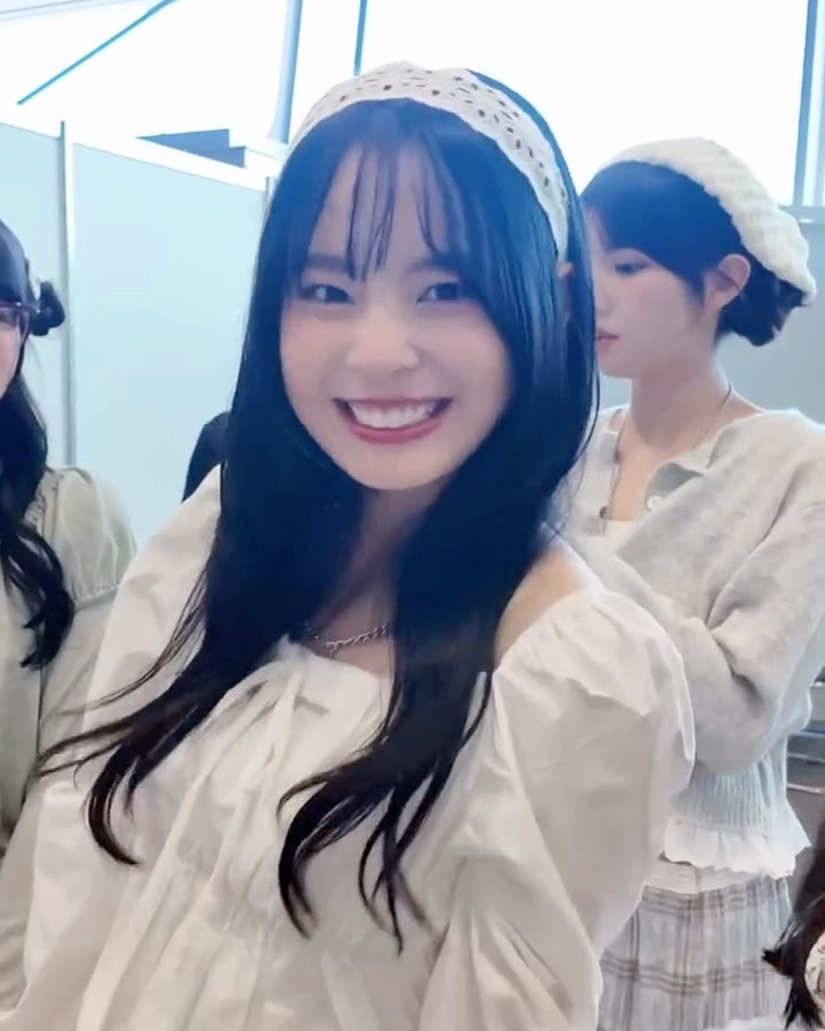 ガルアワの日の舞台裏まとめ🎥💖楽屋で写真を撮ったり、モデル同士で集まってお喋りしたり🎶楽しそうなST㋲の姿をお届け👩🏻‍❤️‍👩🏻#girlsaward2025aw #ガルアワ #ガールズアワード #
