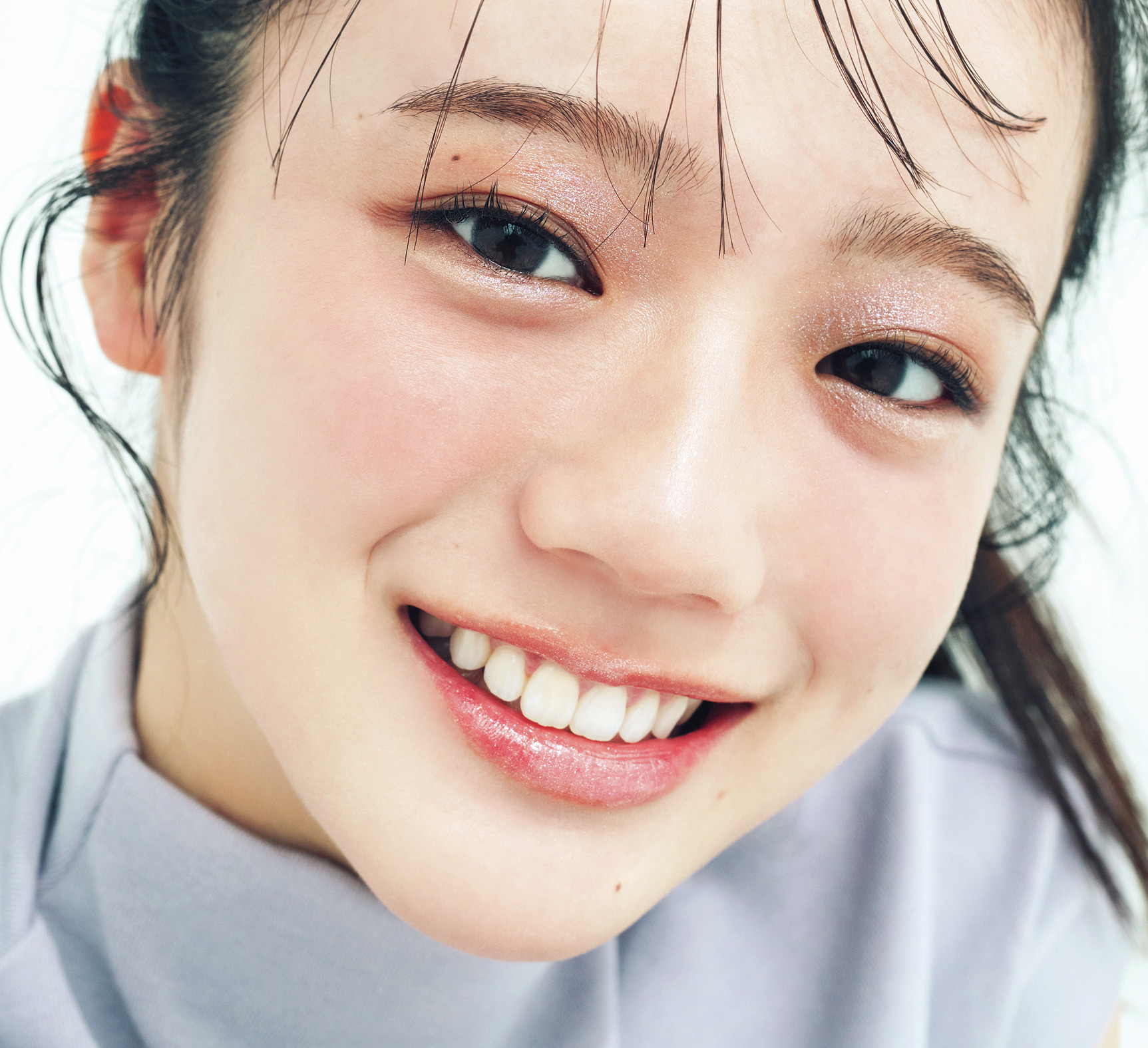 透けキラコスメはいつだって可愛い！【トレンドコスメで今っぽ洒落顔メイク】