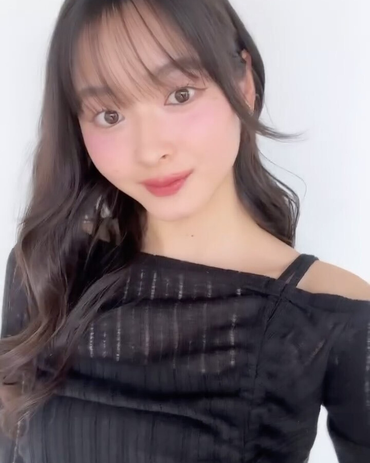 aespaのKARINA風MERII👸🏻🖤#stビューティ #滝口芽里衣 #韓国メイク #韓国 #韓ドルメイク #韓国アイドル #韓国アイドルメイク #aespa #エスパ #カリナ #KARINA 