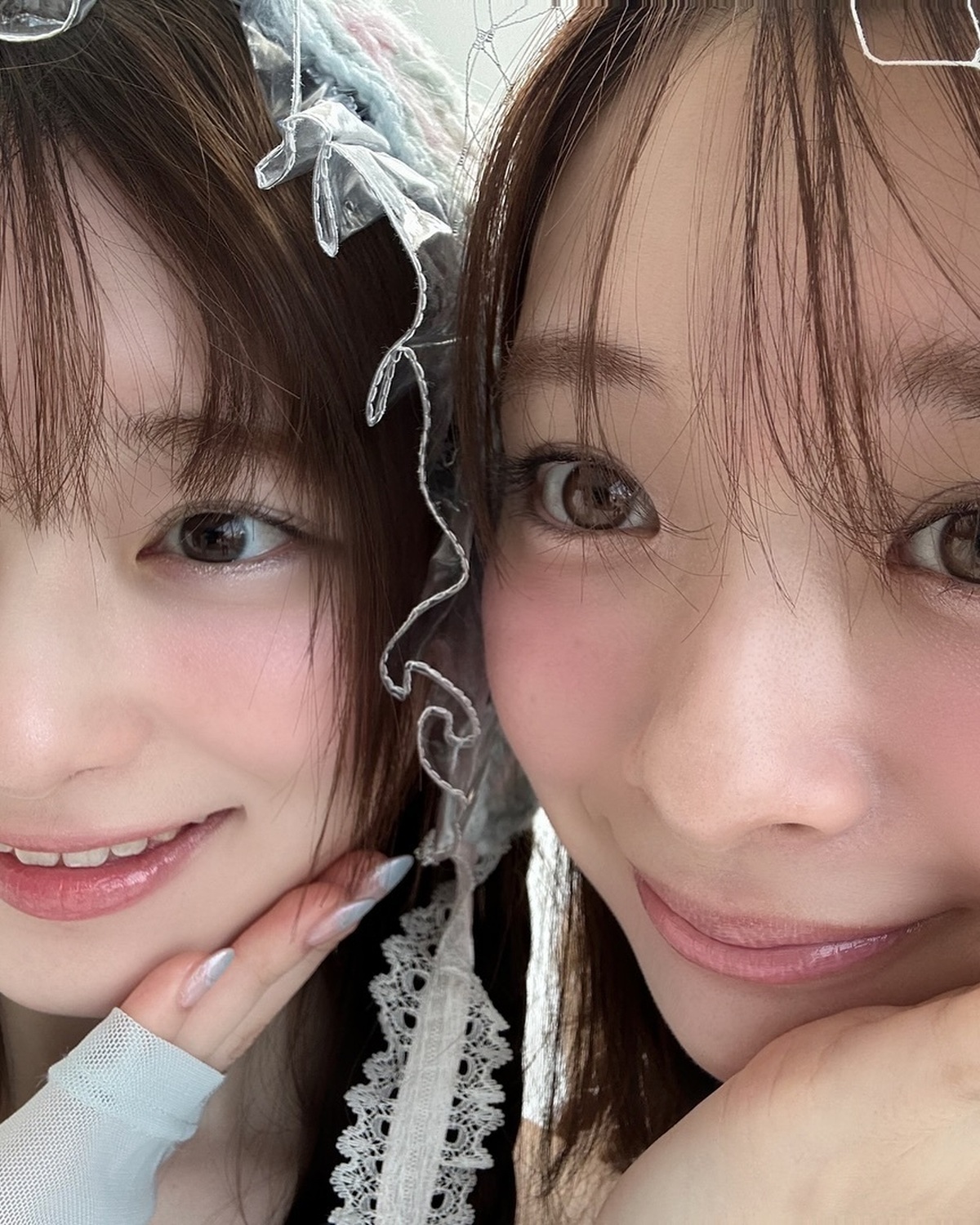 みんなの憧れFace🪽✨ビジュ最強のゆななと梨々花のドアップツーショ👩🏻‍❤️‍👩🏻🎀シャーベットメイクでさらに儚げフェイスな仕上がりに💭🤍✨#Seventeen #セブンティーン #ST夏号 #雑誌