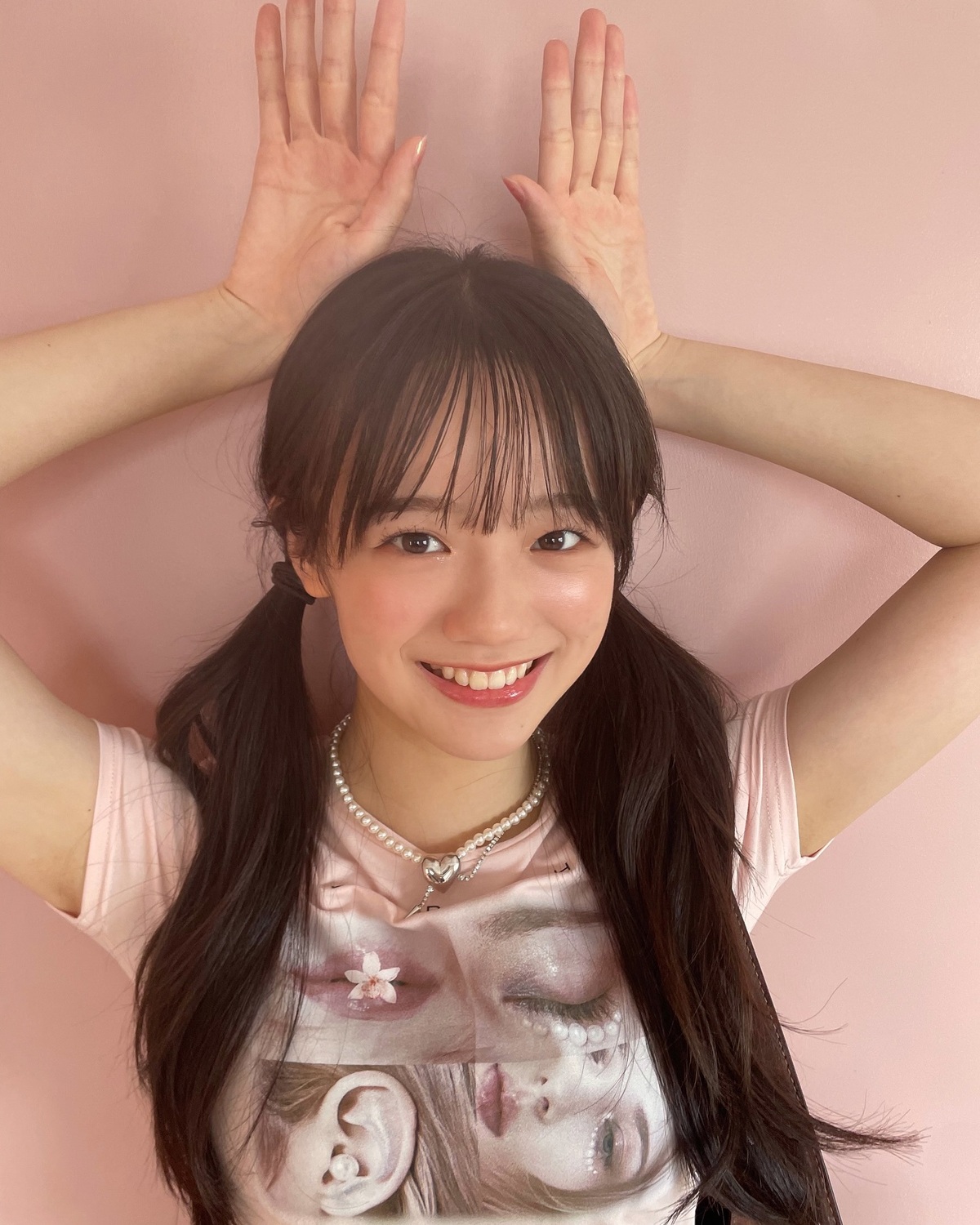 うさるな🐰🩷夏私服企画のオフショットだよ〜📸#Seventeen #セブンティーン #ST夏号 #雑誌 #ファッション雑誌 #Seventeen夏号 #sgds #エコ #オフショット #高校生 #中