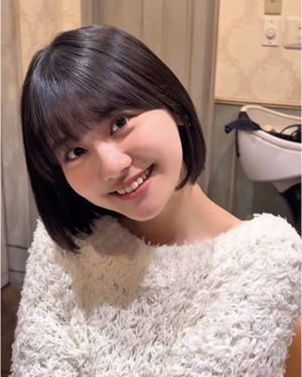 ロングヘア→ボブ イメチェン大成功👼🏻♡.ﾟ･*. 突然のイメチェンで、驚いたコも多いんじゃない🤭？ ロングヘアもとっても可愛かったけど、 ショートヘアの瑠紀もめーっちゃ可愛くない？🥺🩵 #ボブ #カ