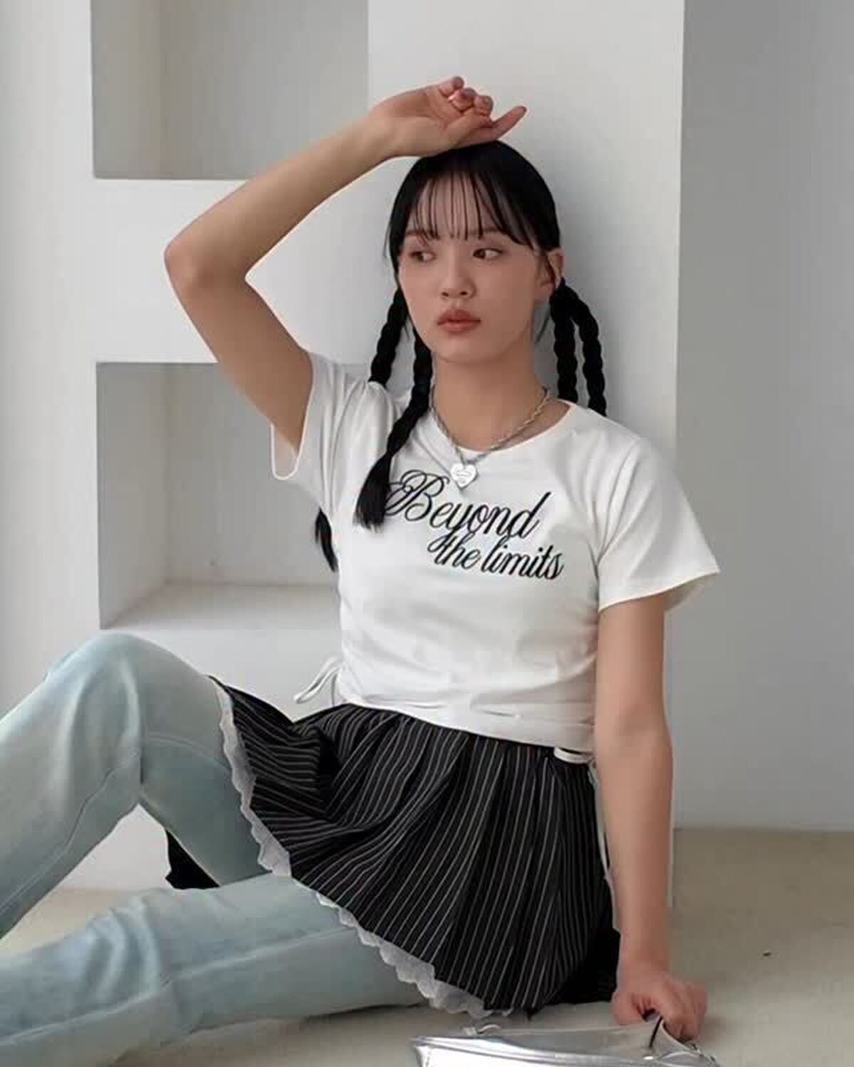 STの末っ子㋲🖤ポージングや表情も日々成長中👼🏻👏🏻グッと惹きつけられる魅力がある、うみの撮影風景📽️#Seventeen #セブンティーン #ST夏号 #雑誌 #ファッション雑誌 #Seventee