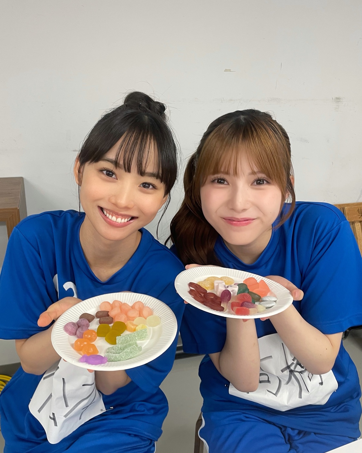 古参グミ部の麗世と快空💜💜秋号のグミ部企画も頑張りました💪🏻3.4枚目は俳句の勝者発表の瞬間📸🏆どれだけ本気でグミと向き合っているか…喜び方で伝わりますよね？🥹🥺❤️‍🔥今回も全力でやり切ってくれまし