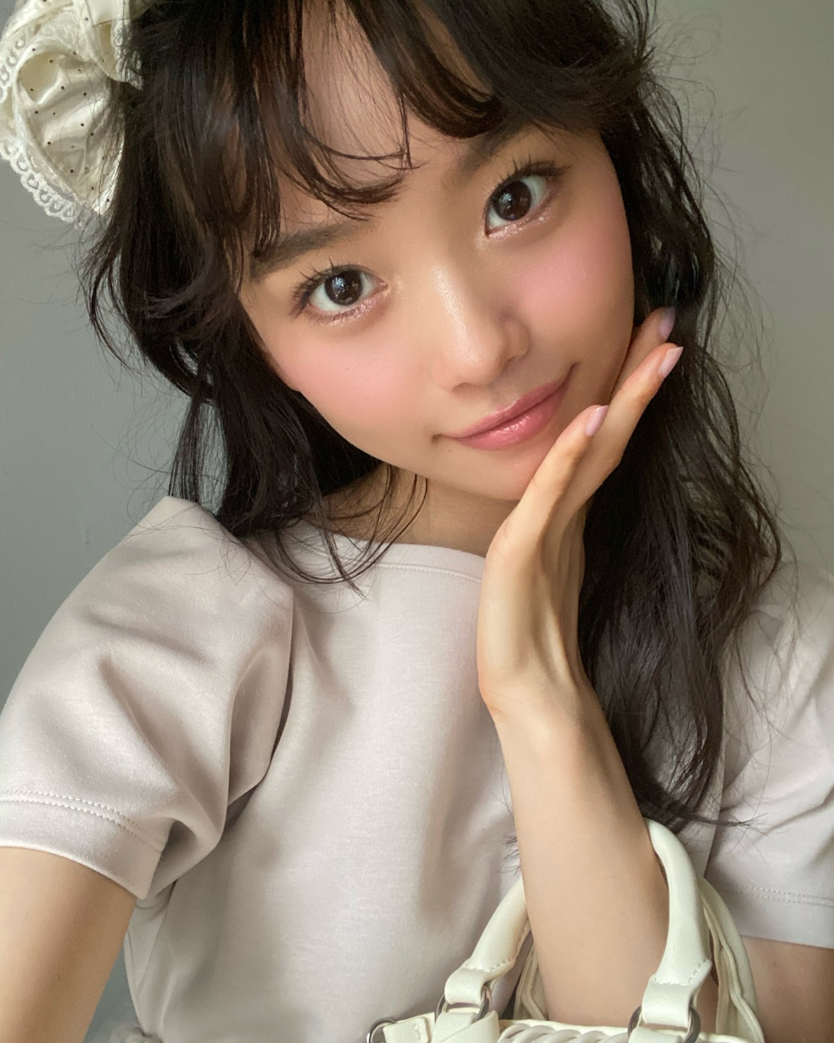 れいちゃんのソロセルフィー🤳🎀ソロショットはちょっと久しぶりかも💗何枚目が好き？🐱⊹₊⟡⋆˚⊹—————————⊹₊⟡⋆˚⊹STモデルのオフショットがもっとみたいコは@seventeenjp_mag