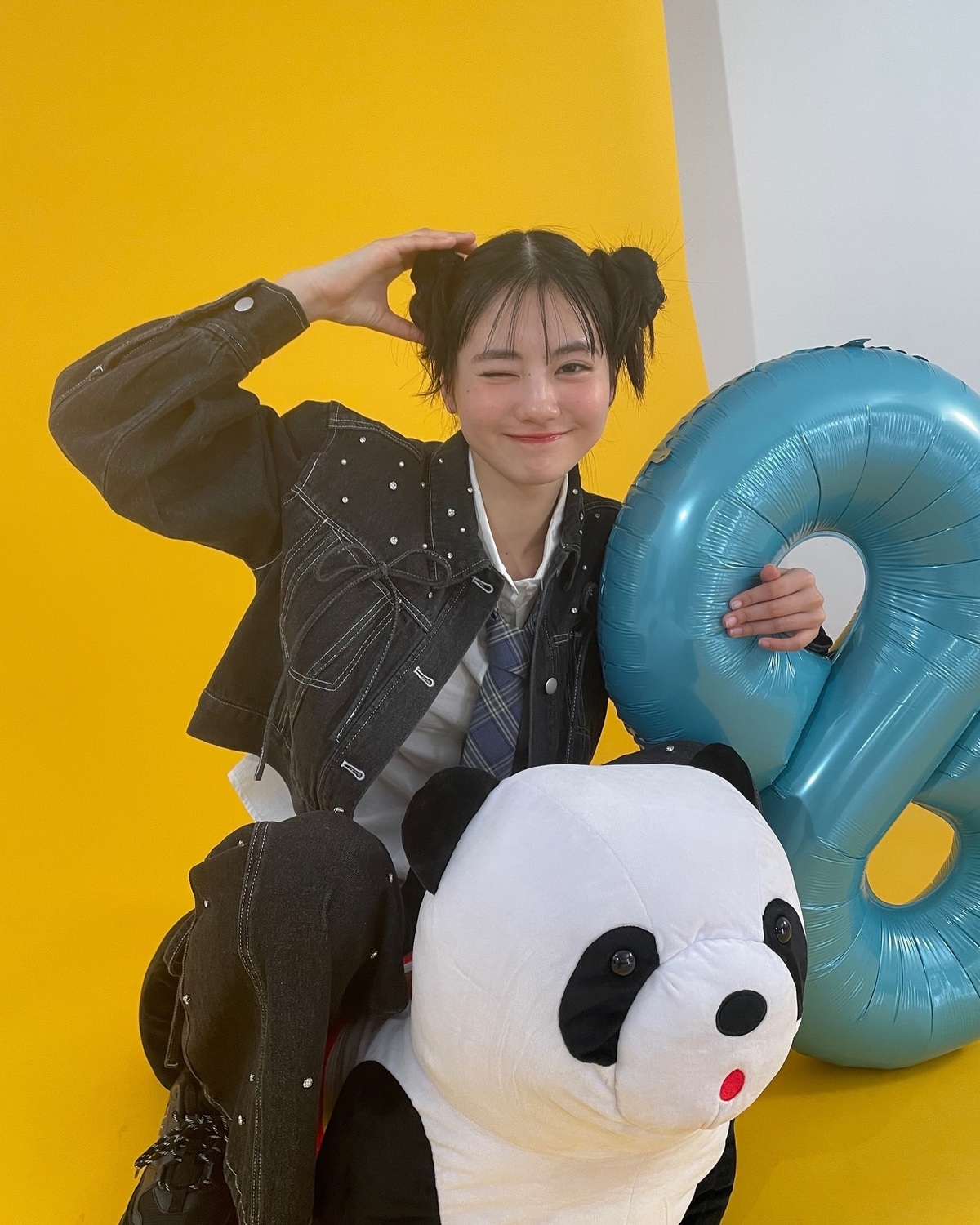 るきパンダ🐼🖤“8”と“パンダ”が好きな瑠紀。気になる理由は…ST-Webで公開中の月刊ST㋲で😉📝🎶#Seventeen #セブンティーン #ST #雑誌 #ファッション雑誌 #関谷瑠紀 #パンダ 