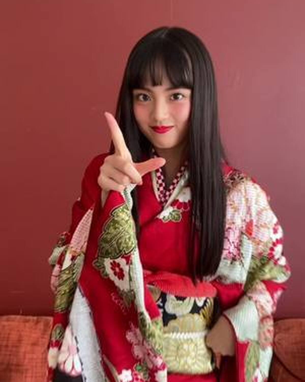 着物姿で踊ってみた🥺👘日本人形のコスプレをしたゆうちゃんでした❤️ #竹下優名 #日本人形 #着物 #イコラブ #高校生