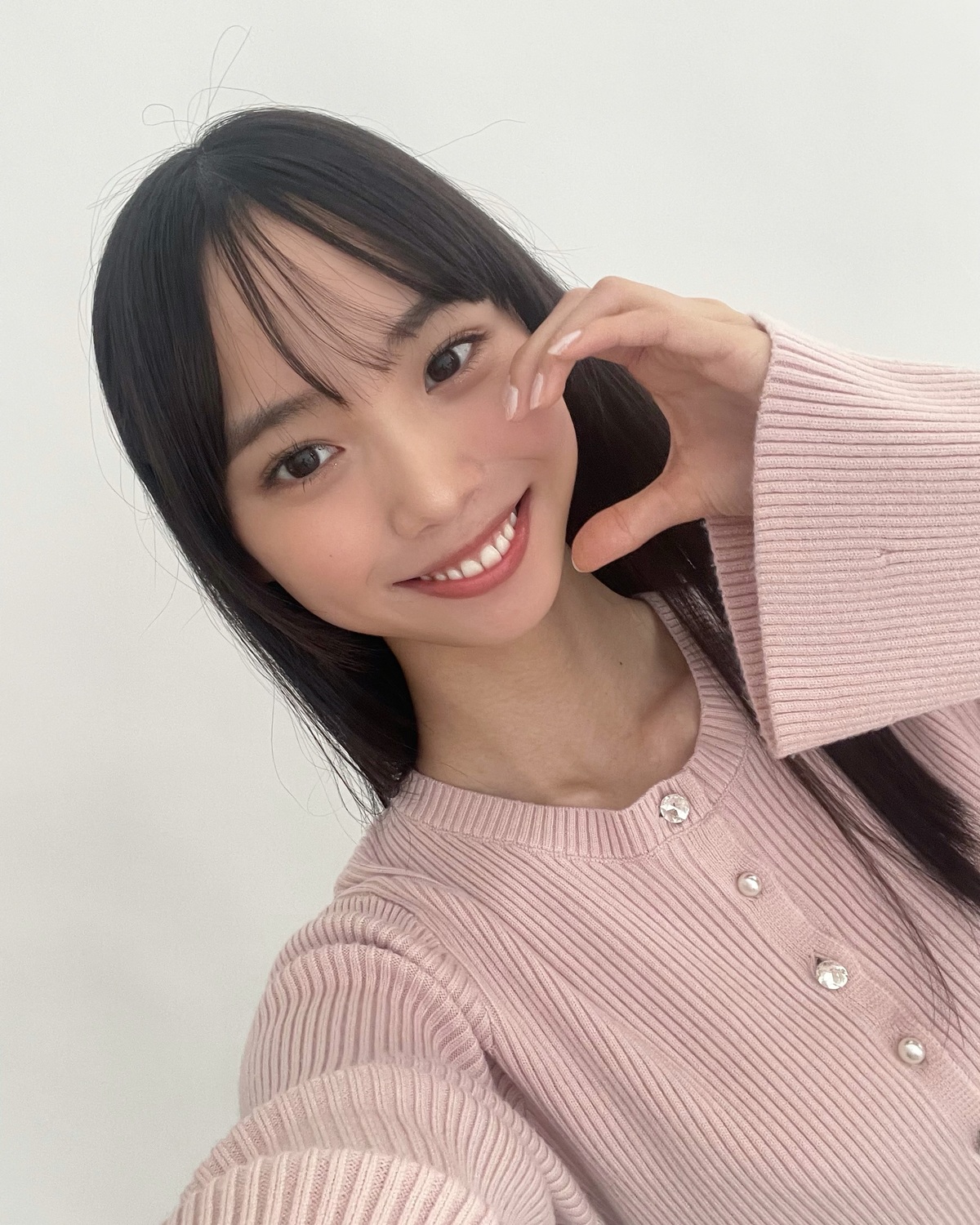 いつかのれいちゃん🎀いつもいろんなポーズを考えてオフショットを撮ってくれます🙂‍↕️💞 次はどんなポーズが見たい？コメントしてね🤭🎶⊹₊⟡⋆˚⊹—————————⊹₊⟡⋆˚⊹STモデルのオフショットが