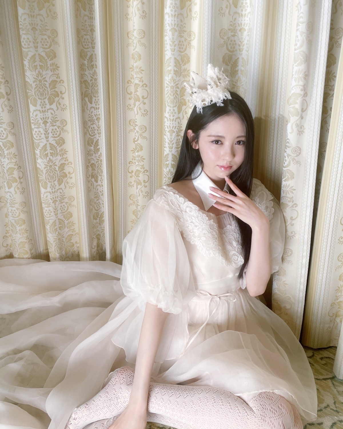 まるでどこかの国のお姫様？な美沙希👸🏻🏰🤍可愛いオフショがたくさん撮れたから大量に🎞️みんなも美沙希の世界観に浸っちゃってください🫧🕯️#入江美沙希 #Seventeenモデル #可愛い女の子 #お姫