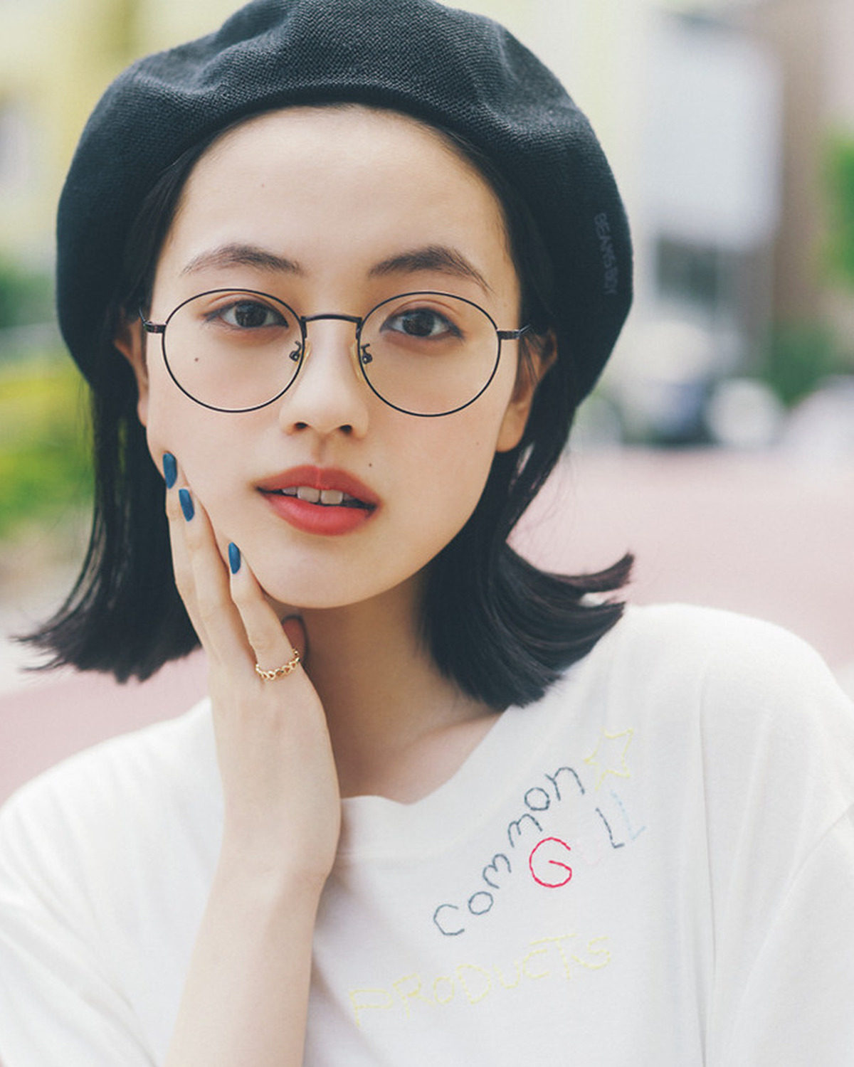 【STモデル】上坂樹里・月島琉衣の私服Tシャツコーデ！ 大人っぽく着こなすTシャツのお手本