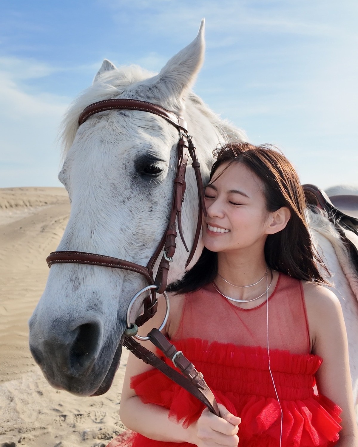 今月ラストのオフショット投稿は…もちろんりこぴん❣️このオフショ待ってたー！ってコも多いのでは？😏💓撮影中の莉子の色んな表情を押さえたよ🎶選び着れなかったので大量に♡今日でりこぴんは正式にSTを卒業。