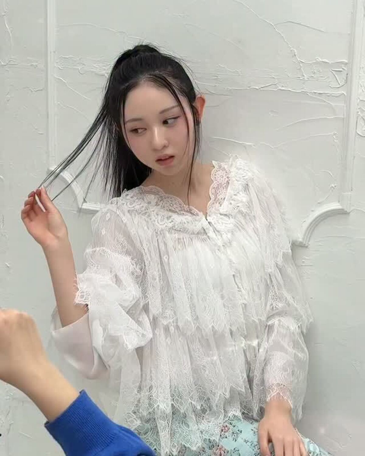 𝐌𝐢𝐬𝐚𝐤𝐢𝐬𝐦🤍美沙希に気になることをQ&A🎤🫧Part②は美沙希流自撮りのコツなどを伝授！！本誌でも美容についてたっぷり語ってくれてるよ✨見返してみてね📖⊹₊⟡⋆˚⊹—————————⊹₊⟡⋆˚⊹