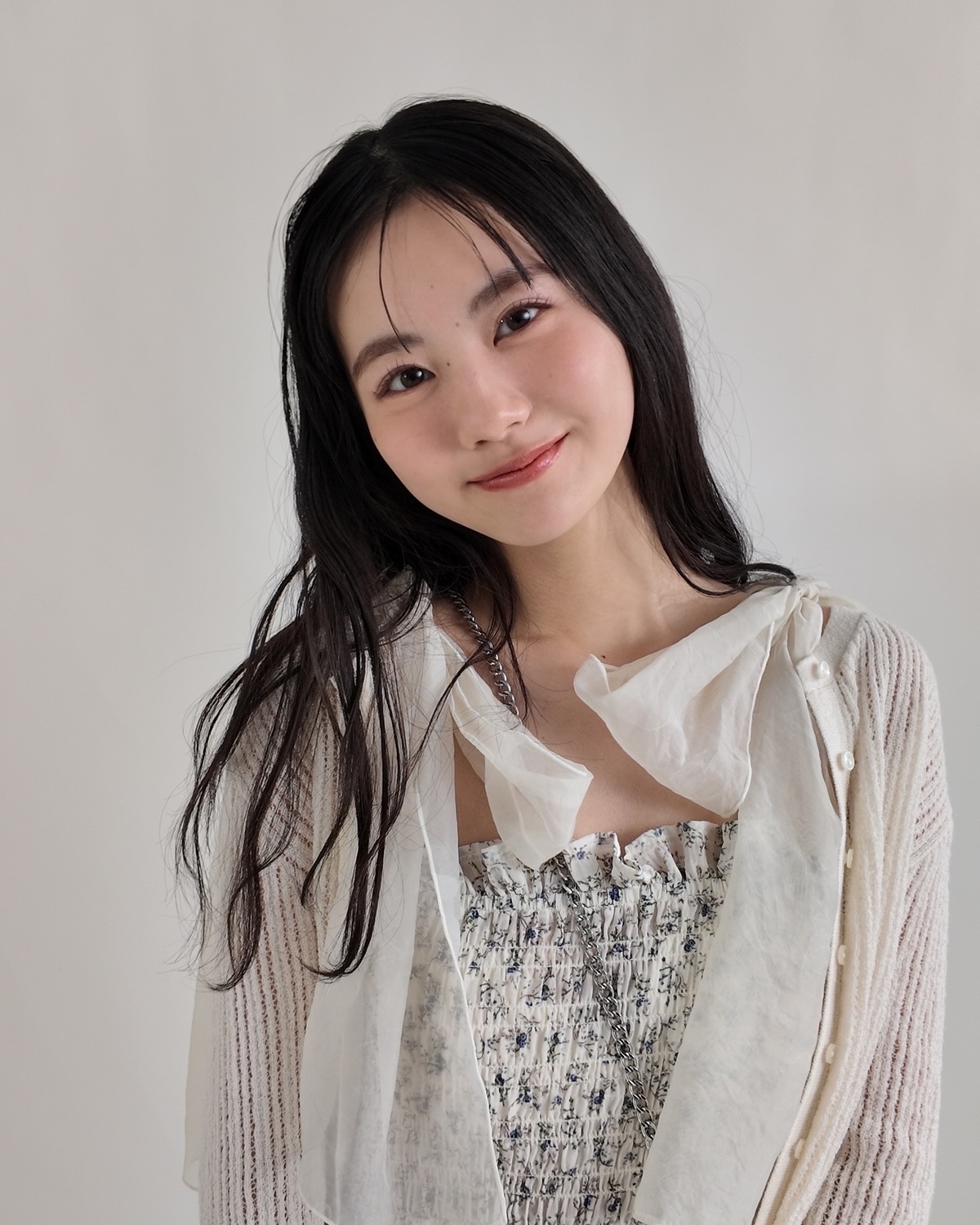ロングワンピースで大人っぽな瑠紀💐🫧元気なイメージが強いるきだけど、ガーリーコーデも似合っちゃう💓#Seventeen #セブンティーン #ST #雑誌 #ファッション雑誌 #関谷瑠紀 #ロングワンピ