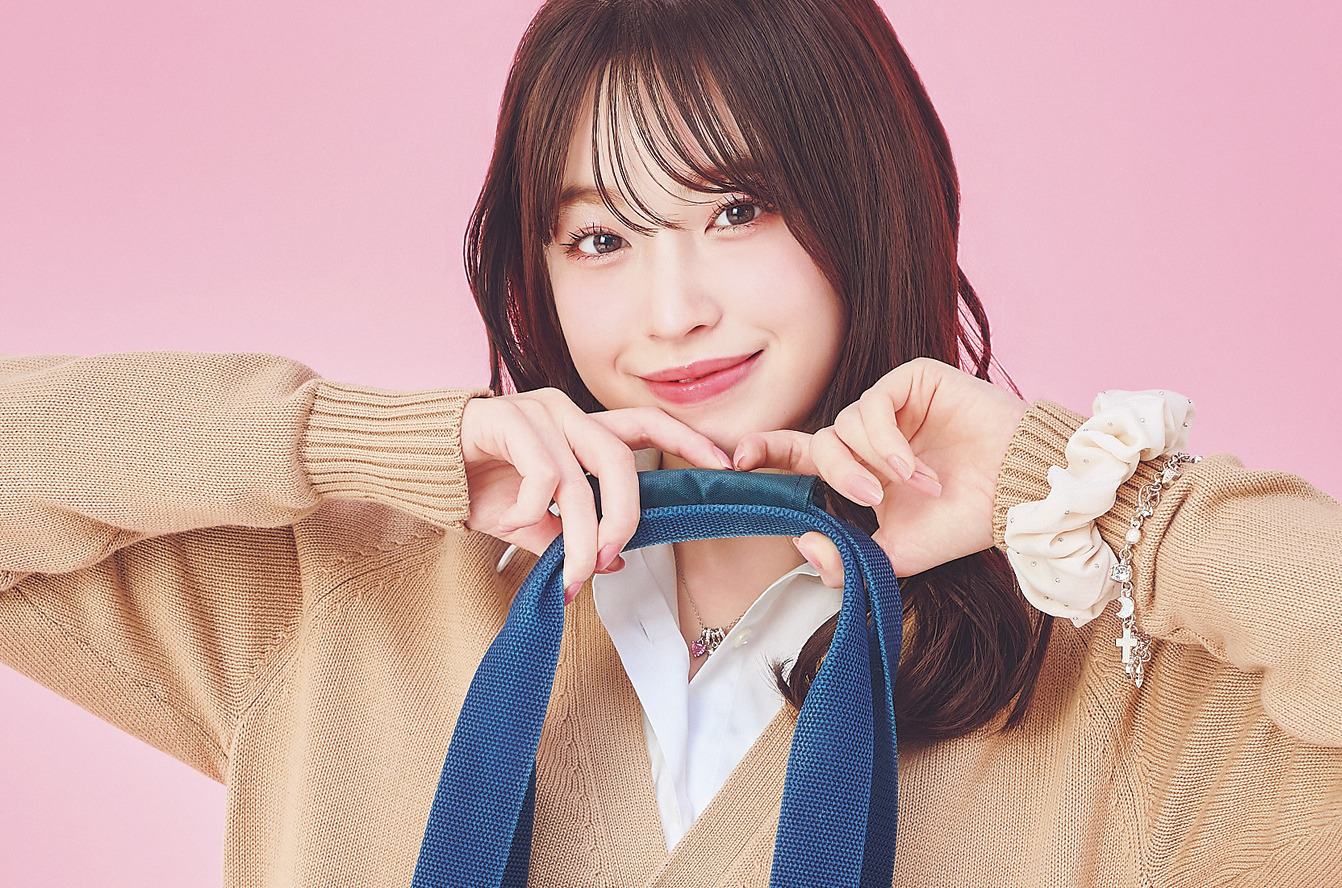 葛西杏也菜のスクバの中身は青春満喫アイテムフル装備【憧れJKのスクバ事情】