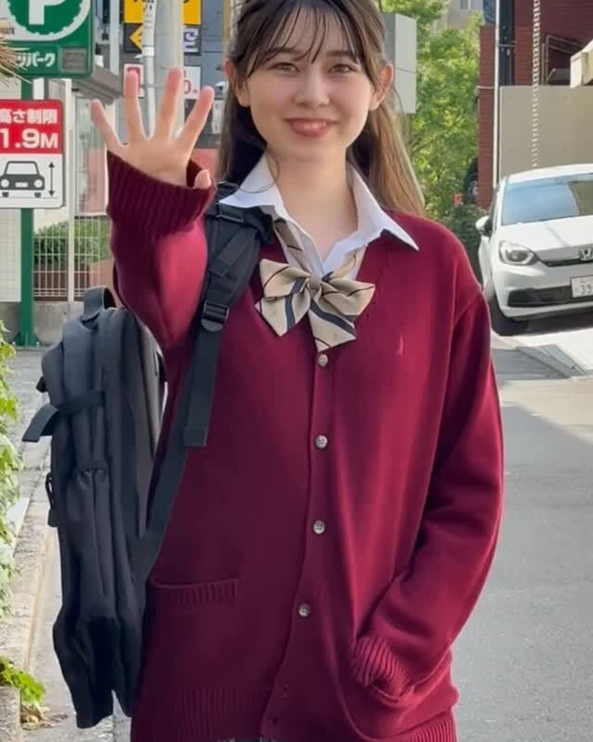 色んなはんちゃん🧚🏻‍♀️🎀ジャンルの違う制服コーデを素敵に着こなしてるよ🎶オフショットカメラを見つけるといつも笑顔で手を振ってくれるはんちゃんが可愛すぎ🥺🫶🏻#石川花 #jk #制服アレンジ #lj