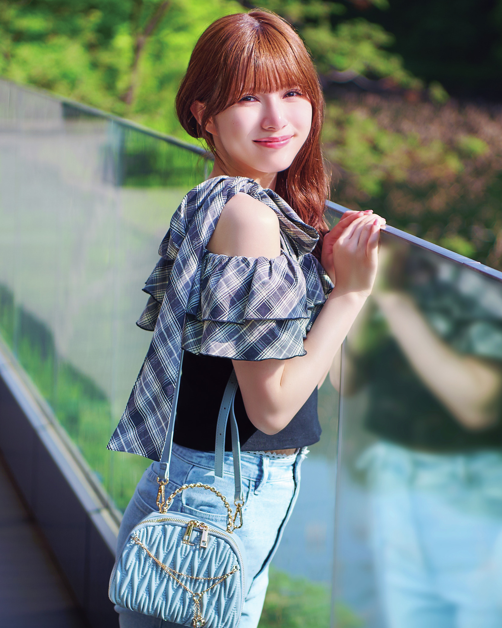 【髙橋快空の私服Tシャツコーデ】フリルつきオフショルTでカフェ写真も盛れる♡【夏の推しTシャツSNAP】