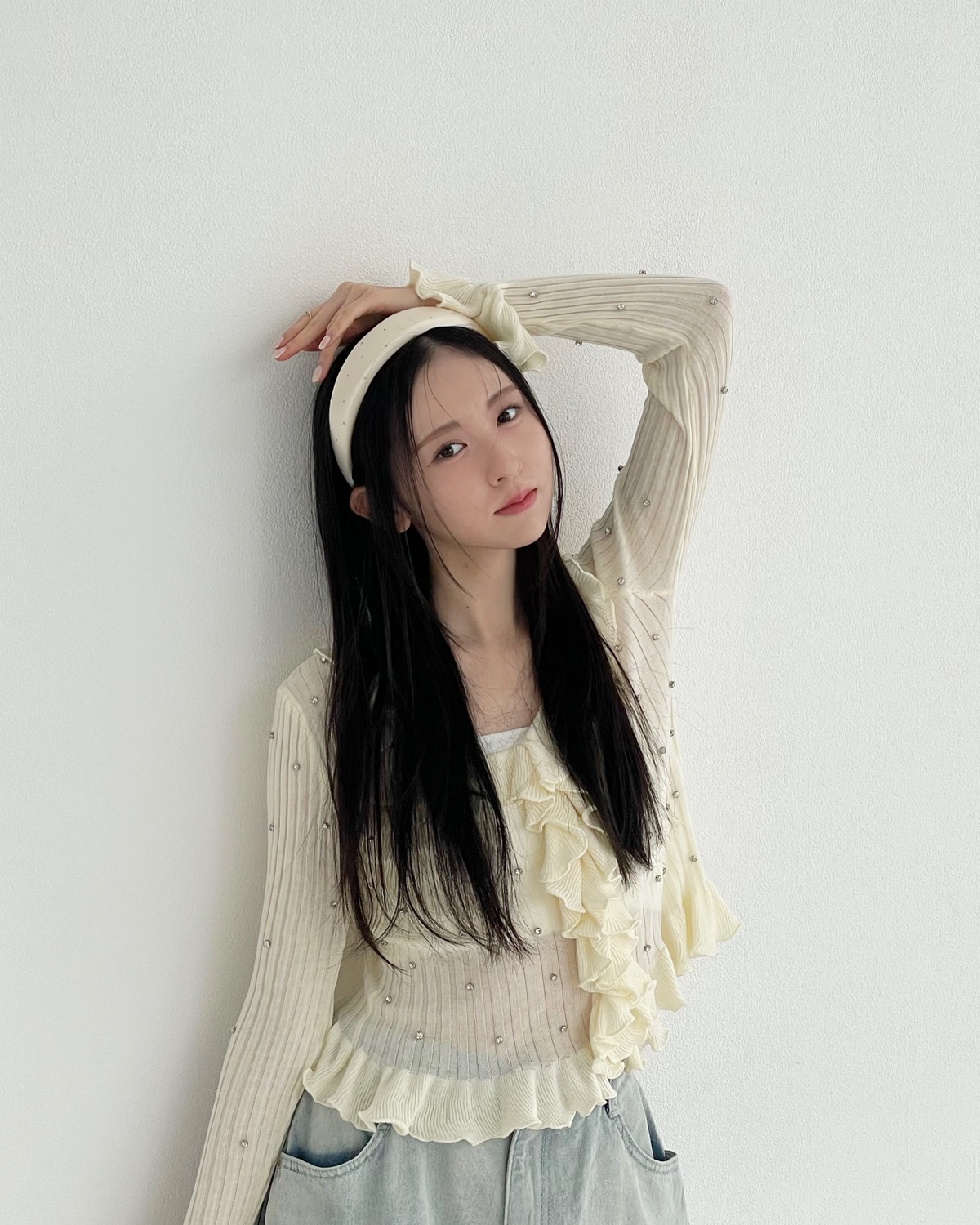 美しさに磨きがかかる美沙希👸🏻🤍✨オフショも可愛いショットが多すぎて、どれを載せるか迷うスタッフなのです🥺 みんなはどれが好き？🫶🏻#入江美沙希 #STモデル #可愛い女の子 #ロングヘア #Seve