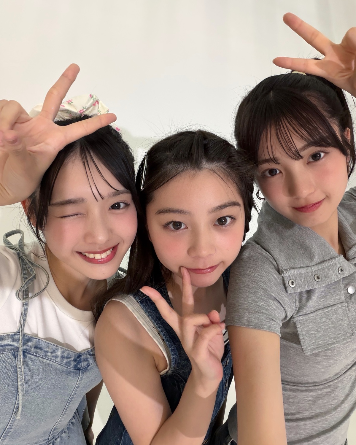 LJK㋲でイェーイ🥰✌🏻みんみ♡亜依♡真帆の仲良しショット📸⊹₊⟡⋆˚⊹—————————⊹₊⟡⋆˚⊹Seventeen夏号発売中📖🌴STモデルのオフショットがもっとみたいコは@seventeenjp