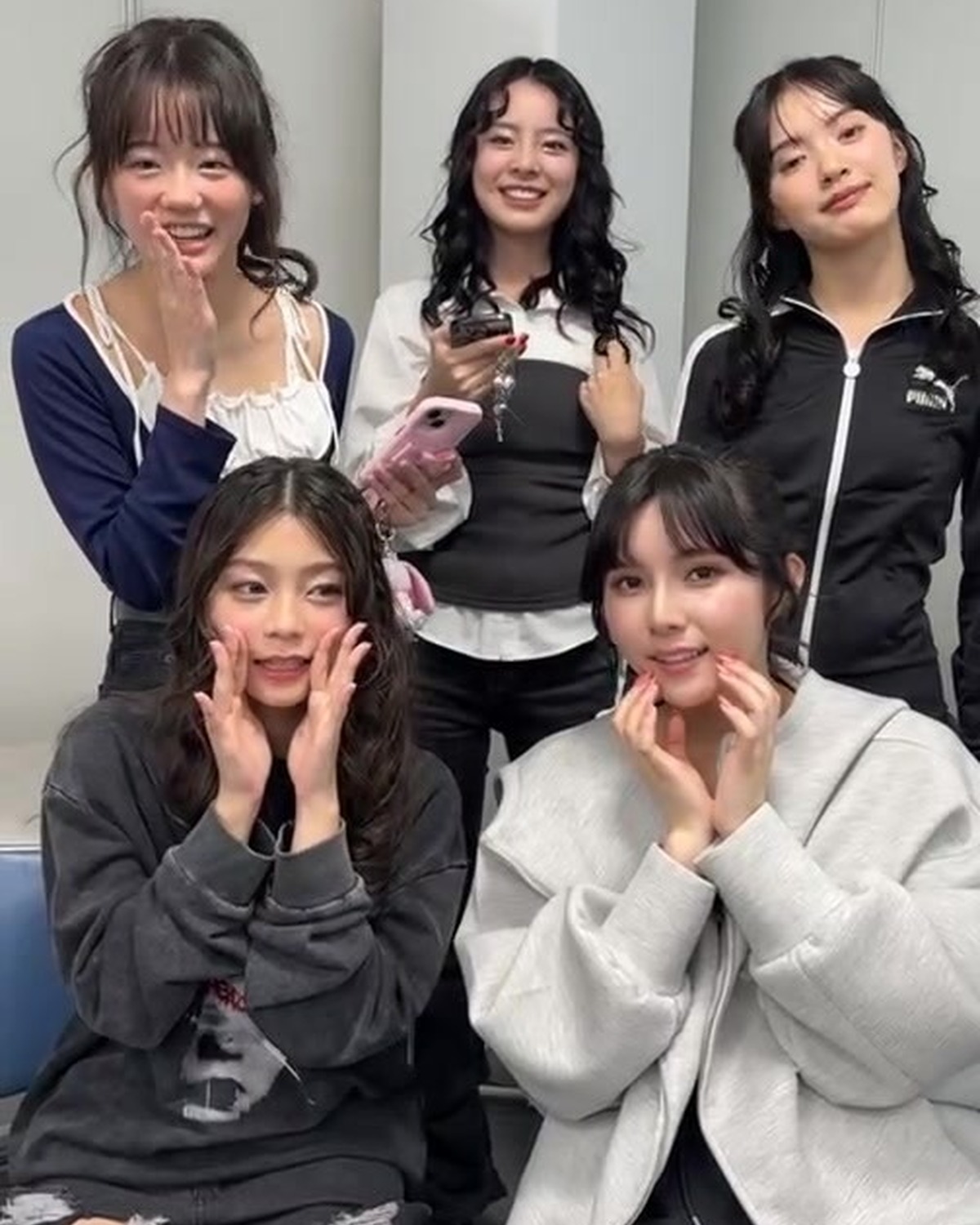 ミスセブンティーン2024の5人がガルアワ楽屋からライブ配信💖
