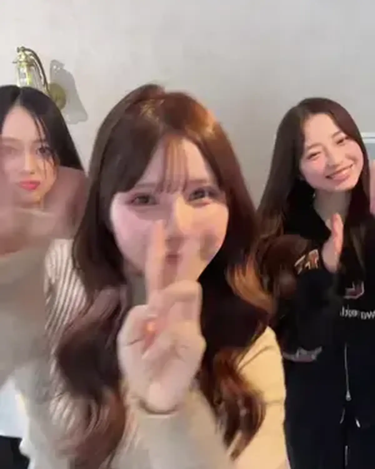 このメンバーでYouTube撮影したよ📺女子トーク炸裂で笑いすぎた！🥹どんな内容かはお楽しみに💓 #葛西杏也菜 #髙橋快空 #佐藤不二子 #今日好き #トンツカタンタン @葛西杏也菜 @快空 @fuj