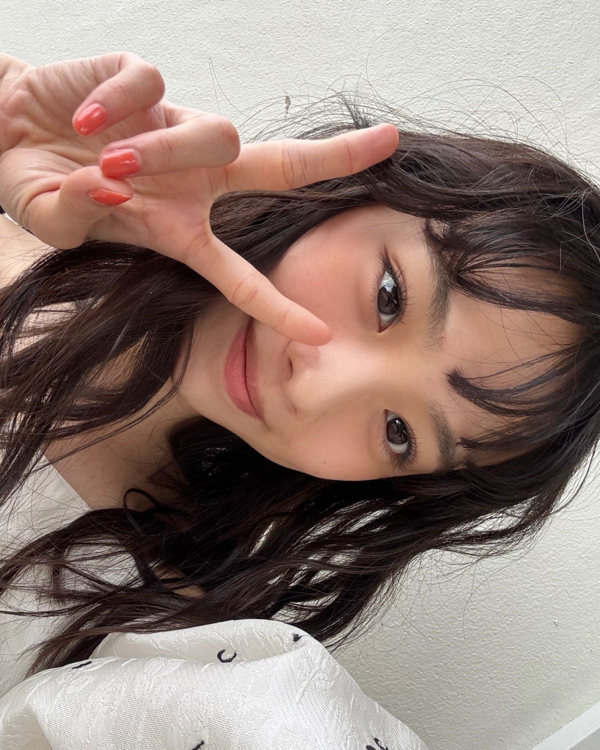 春の妖精🧚れいちゃん🪽🫧トレンドファッション企画のオフショ📸くるくるヘアに挑戦🌼#松本麗世 #春ファッション #春メイク #Seventeen春号 #可愛い女の子