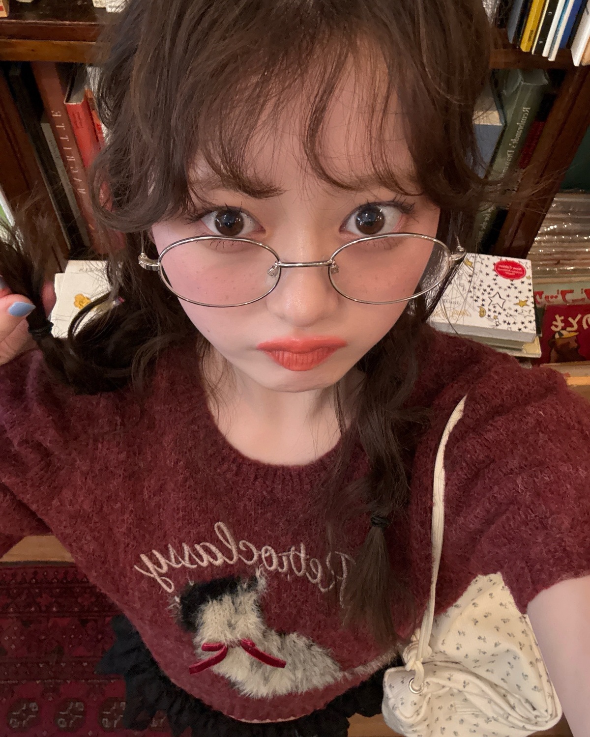 ⋆˙⟡ 𝐇𝐚𝐩𝐩𝐲 𝐁𝐢𝐫𝐭𝐡𝐝𝐚𝐲 𝐘𝐔𝐍𝐀 ⋆˙⟡今日10月10日は高比良由葉ちゃんのお誕生日👸🏻🎂発売中のSeventeen秋号のオフショットでお祝い🎉みんなもコメントで一緒にお祝いしよ✍🏻 ⊹