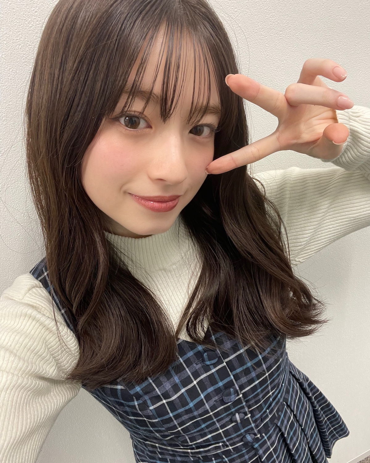いつかの杏也菜🐰💙前に一斉配信チャンネル「ST撮影中」に投稿した別カットの写真を特別に🤭🎶 ドアップできゅるきゅるな杏也菜が見たいコはST配信中を遡ってチェックしてみてね🥺⊹₊⟡⋆˚⊹————————