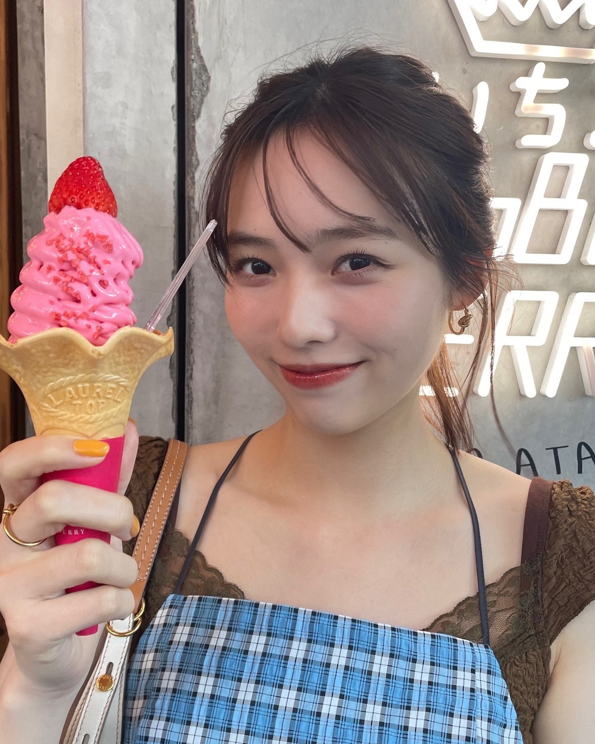 あきたまるといちごソフト🍓🍦ST-YouTubeで公開した姉㋲の私服旅チェックしてね〜💓#Seventeen #セブンティーン #STモデル #STモ #秋田汐梨#セブンティーンモデル #あきたまる 