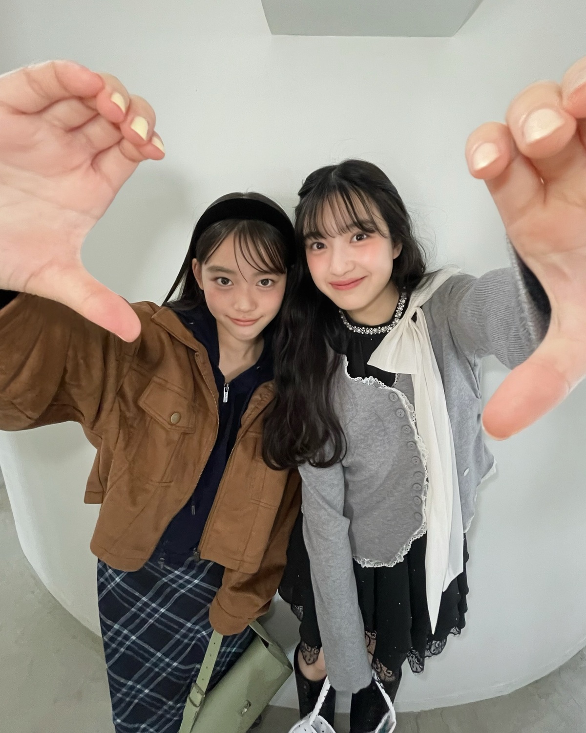 おみくとすいちゃん👭🏻💞現 ST㋲の末っ子コンビ🪽⊹₊⟡⋆˚⊹—————————⊹₊⟡⋆˚⊹STモデルのオフショットがもっとみたいコは@seventeenjp_mag をフォローしてね💞インスタグラム